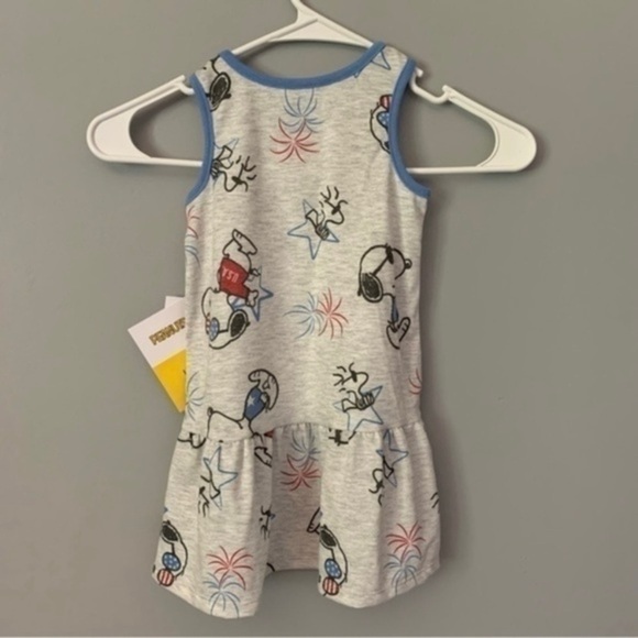 NWT. PEANUTS Girls’ Snoopy and Woodstock USA Dress - Picture 3 of 4